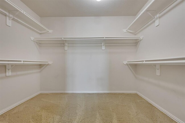 Building Photo - 2403 Snowy Egret Drive
