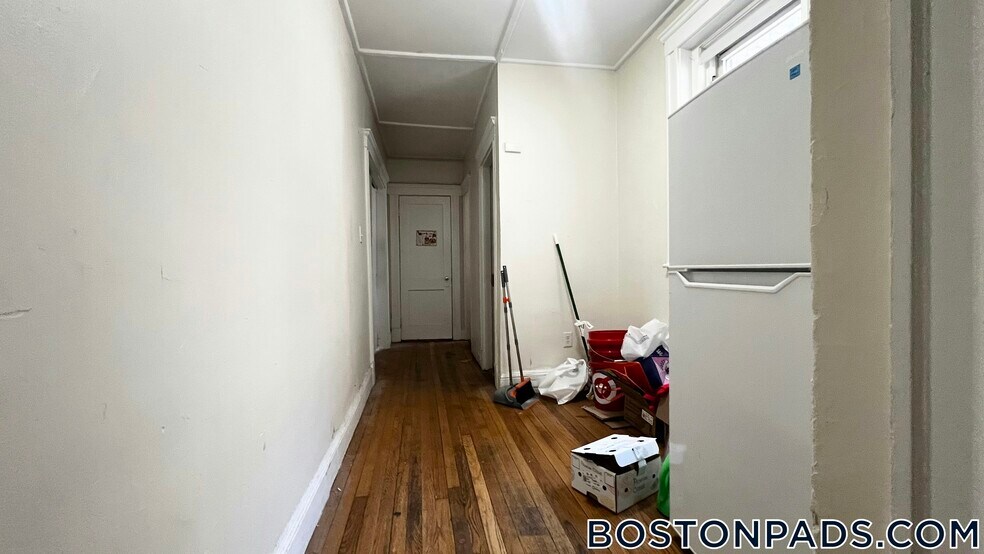 Building Photo - 1175 Boylston St