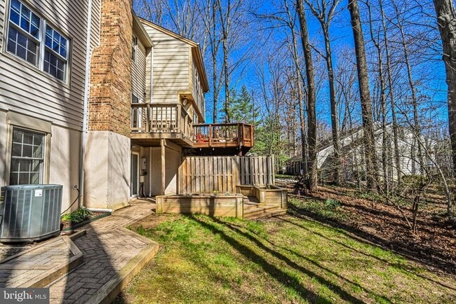 Building Photo - 9929 Hemlock Woods Ln