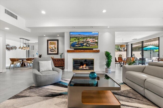 Building Photo - 59 Cornell Dr