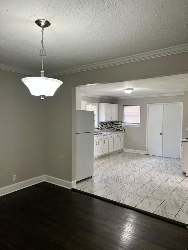 Building Photo - 525 Selma Rd