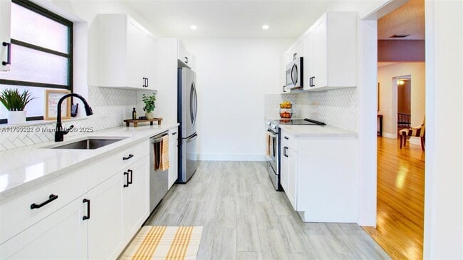 Building Photo - 6110 S Waterway Dr