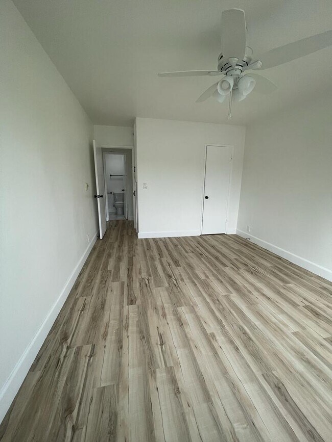 Building Photo - 5000 Coldwater Canyon Ave