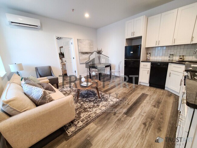 Building Photo - 4732 Longshore Ave