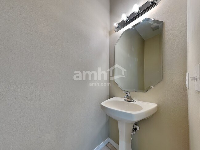 Building Photo - 6101 41st St E