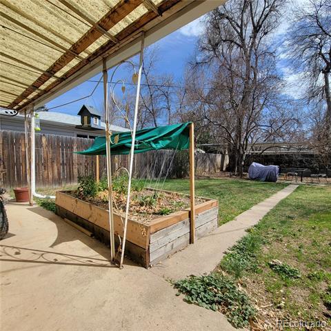 Building Photo - 1215 9th Ave