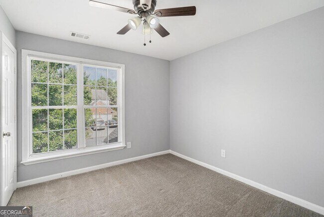 Building Photo - 3289 Saville St SW