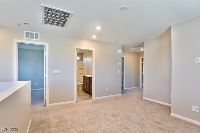 Building Photo - 2465 Bellinzona Pl