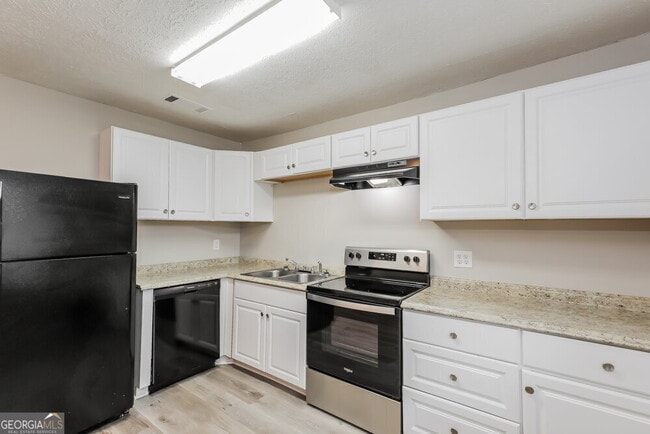 Building Photo - 8721 W Bourne Dr