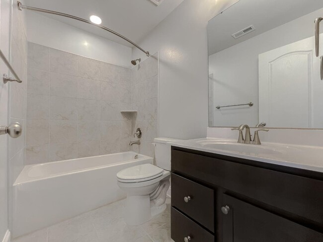 Building Photo - Sullivan Lane