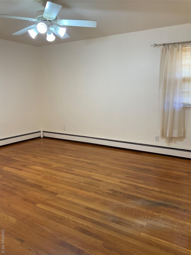 Building Photo - 20 Gildare Dr