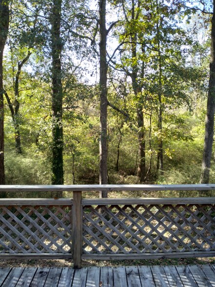 Building Photo - 3780 Dora Dr SE