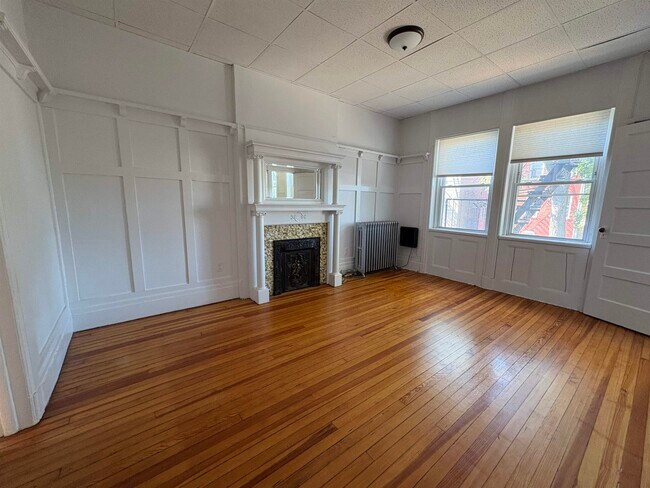 Building Photo - 513 Palisade Ave