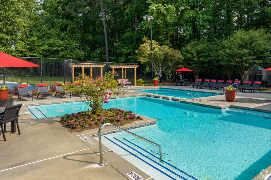 Primary Photo - Chapel Creek