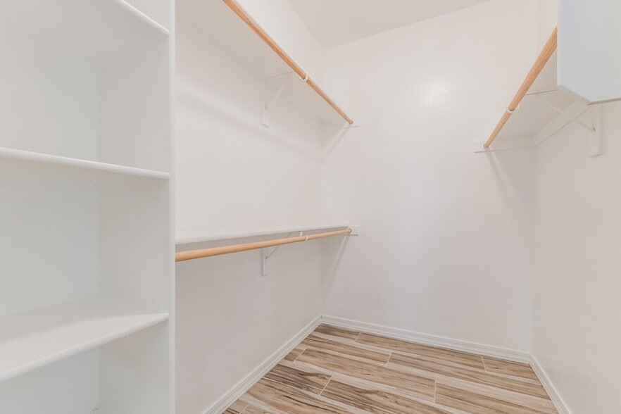 Building Photo - 3049 S Sailors Way