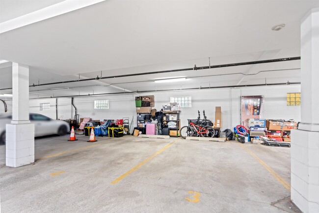 Building Photo - 6120 Fillmore Pl