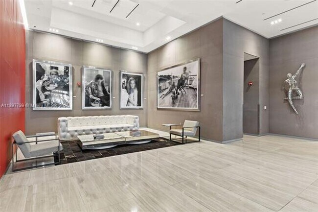 Building Photo - 1080 Brickell Ave