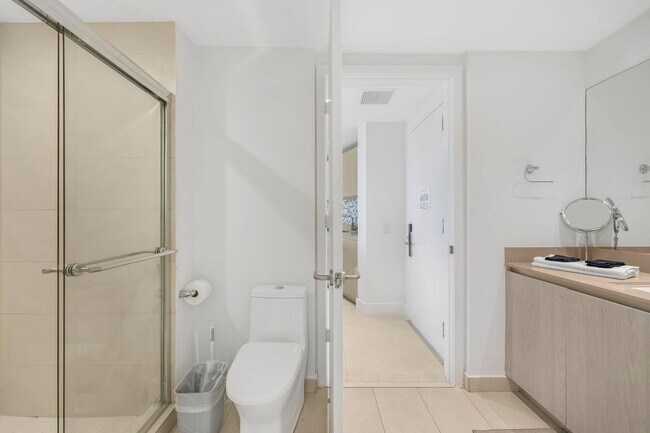 Building Photo - 4111 S Ocean Dr