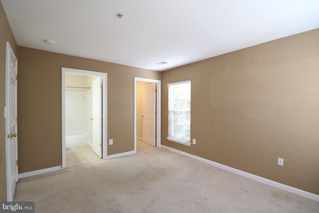Building Photo - 18701 Sparkling Water Dr
