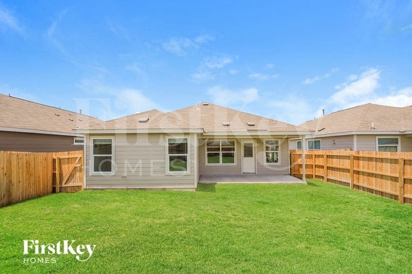 Building Photo - 6728 Beehive Dr