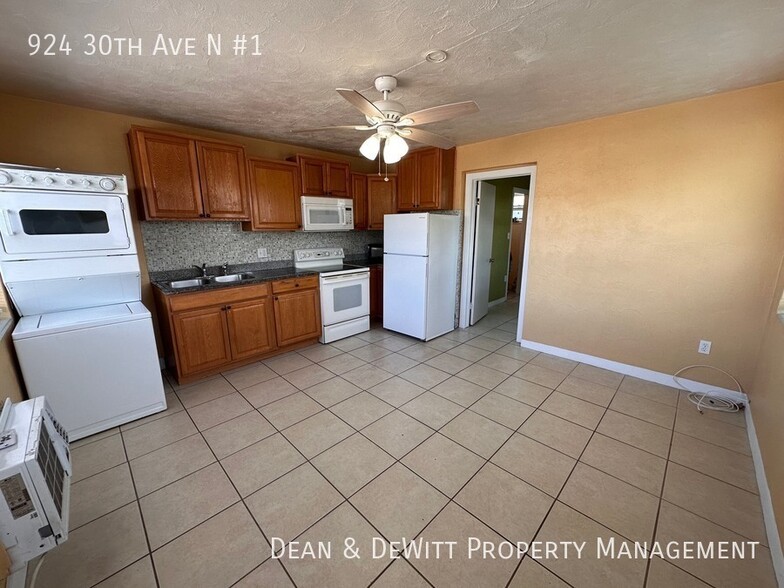 Building Photo - 1 Bed/1 Bath