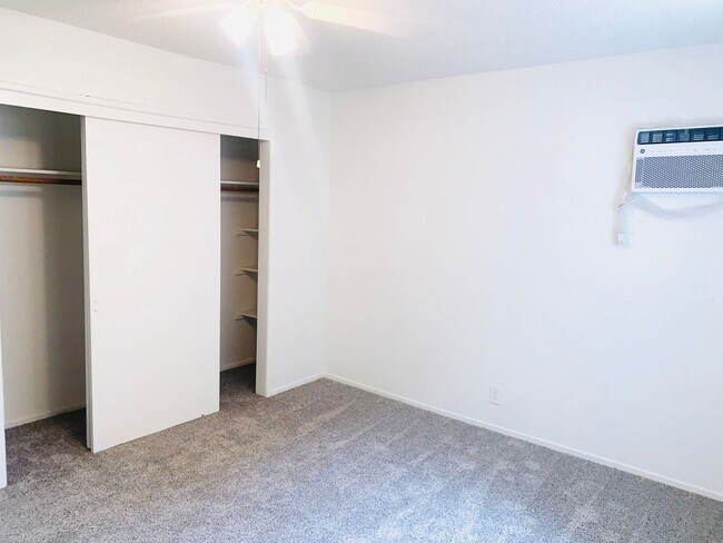 Building Photo - 25260