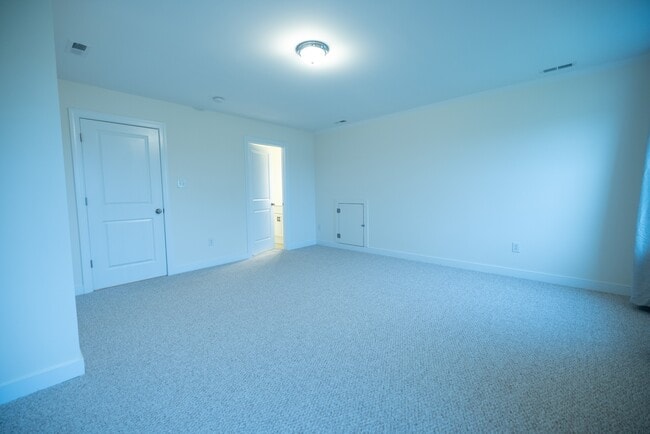 Building Photo - 12194 Elnora Ln
