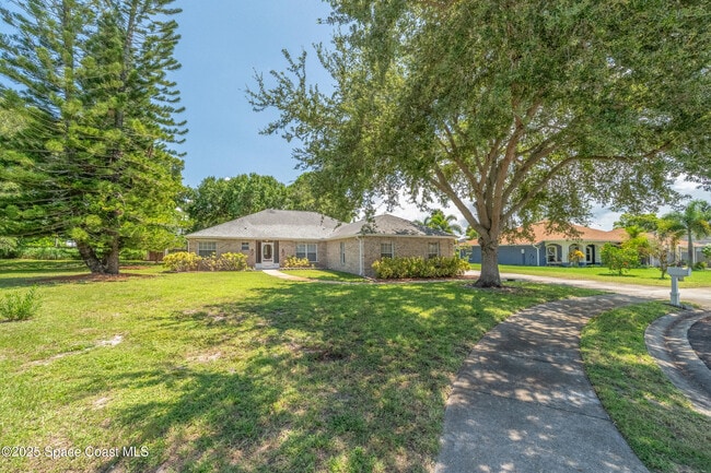 Building Photo - 187 Pinta Cir