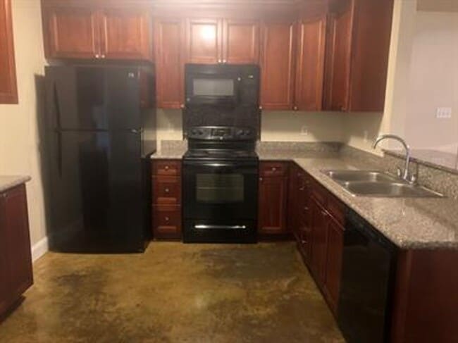 Building Photo - Country side home