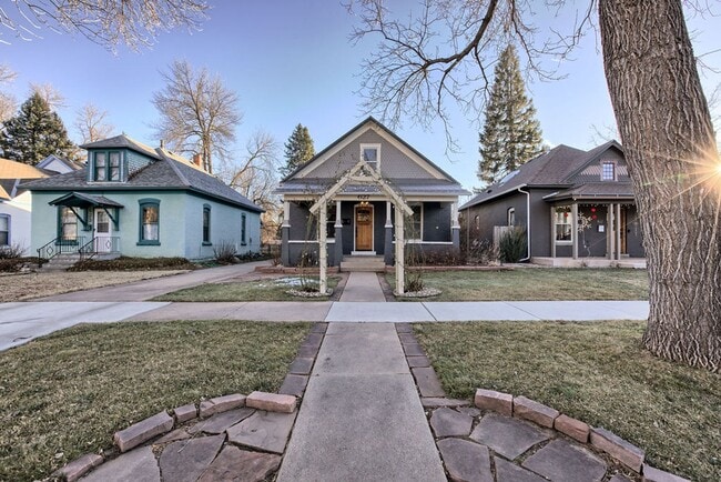 Building Photo - Exceptional 3 Bedroom Home with office & detached flex space