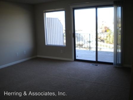Building Photo - 1826 Rocklund Dr