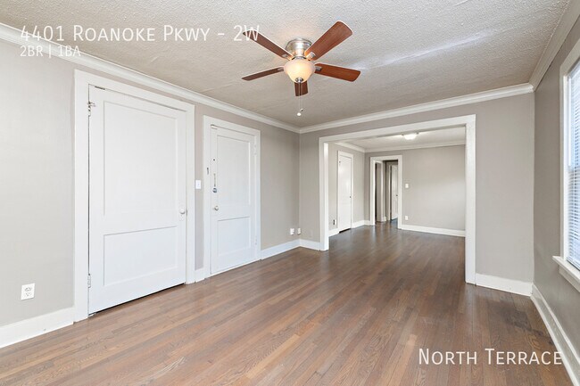 Building Photo - 4401 Roanoke Pkwy