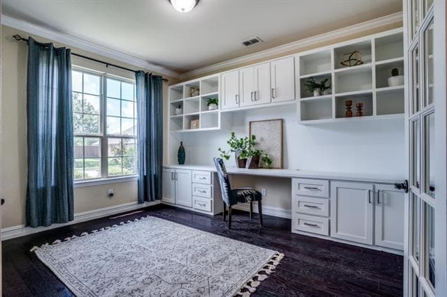 Building Photo - 1060 Enchanted Rock Dr