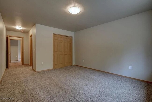 Building Photo - 1121 E Dellwood St