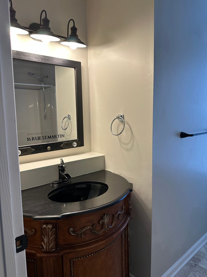 Building Photo - 509 Westminster Dr