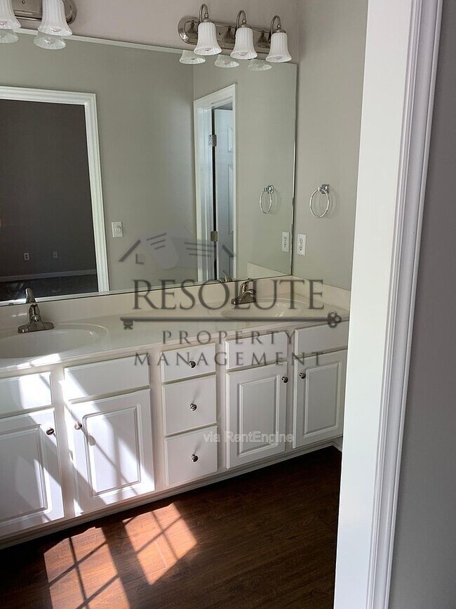 Building Photo - 209 Harris Rd