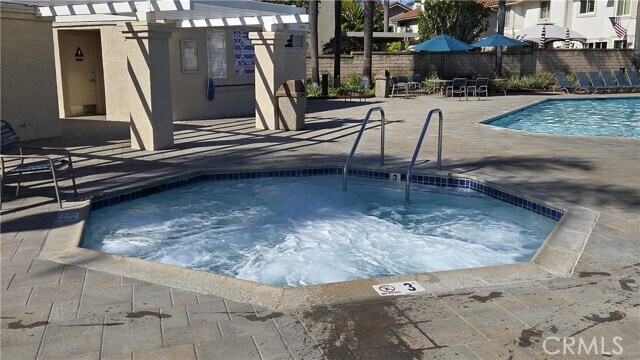 Building Photo - 24212 Davida