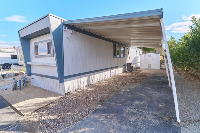 Building Photo - 17800 Langlois Rd