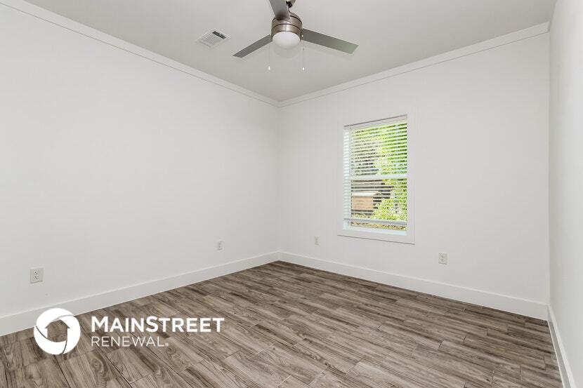 Building Photo - 4358 Larkspur St