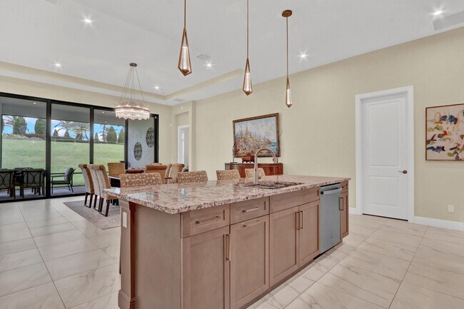 Building Photo - 9204 SW Arco Wy