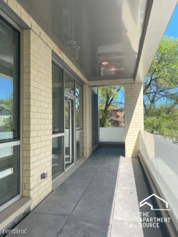 Building Photo - 2 br, 2 bath Apartment - 1956 N Fairfield Ave
