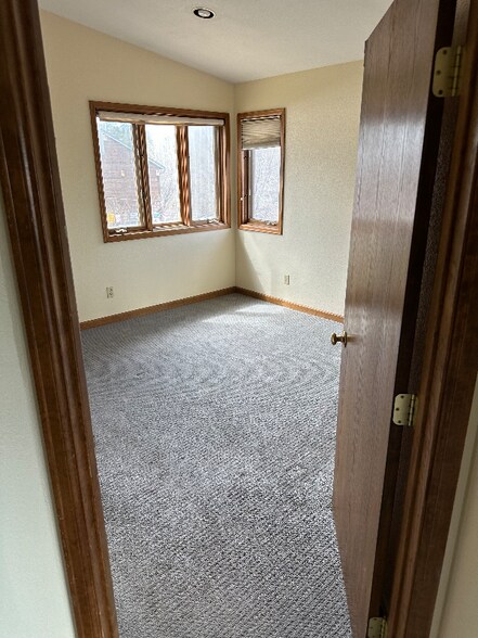 Building Photo - 439 Birch Ave