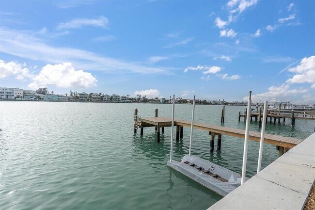 Building Photo - 9020 Gulf Blvd