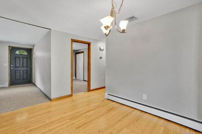 Building Photo - 293 Brainard Rd