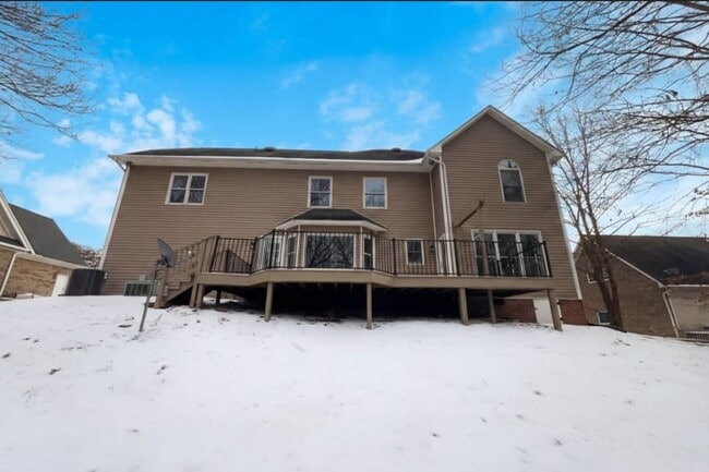 Building Photo - 122 W Tattersall Dr