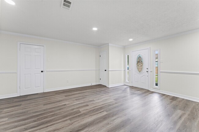 Building Photo - 1506 Leadenhall Cir