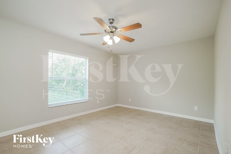 Building Photo - 3595 Gillot Blvd