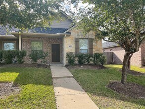 Building Photo - 3838 Oldenburg Ln