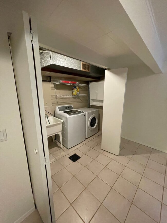 Building Photo - Beautiful 3 Bed and 2 Bath in Northglenn