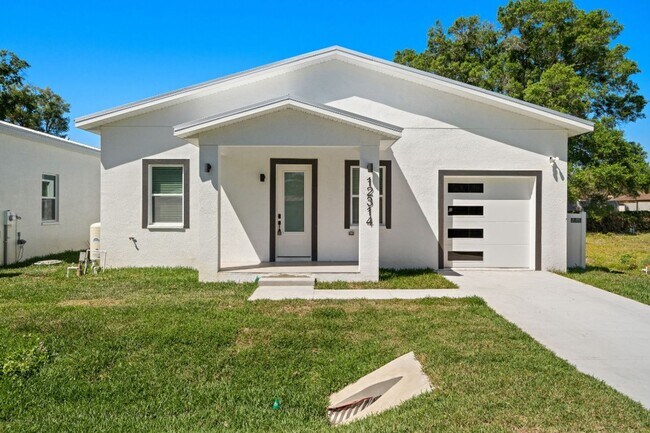 Building Photo - Gorgeous New Constriction House in Tampa